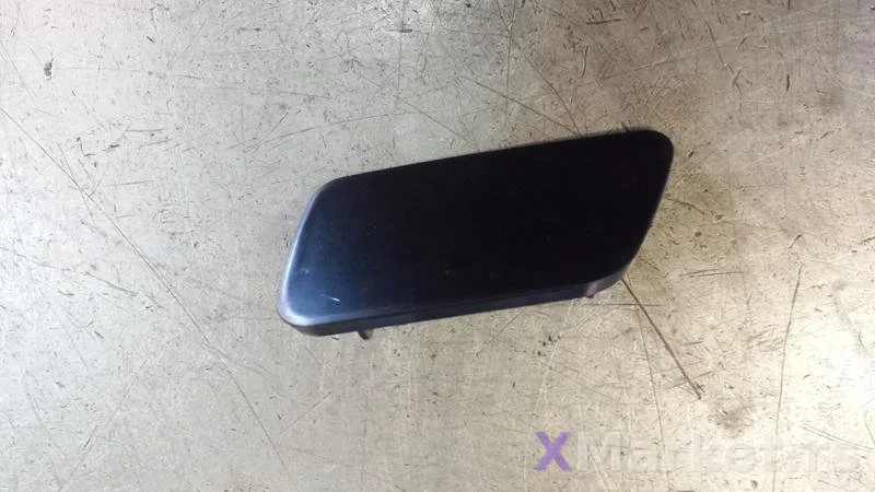 BMW E60 poklopac levog otvora za pranje farova