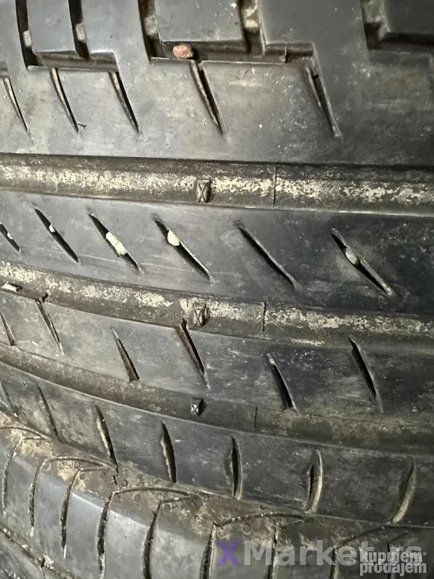 Continental 225 55 19r