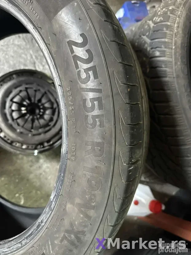 Continental 225 55 19r