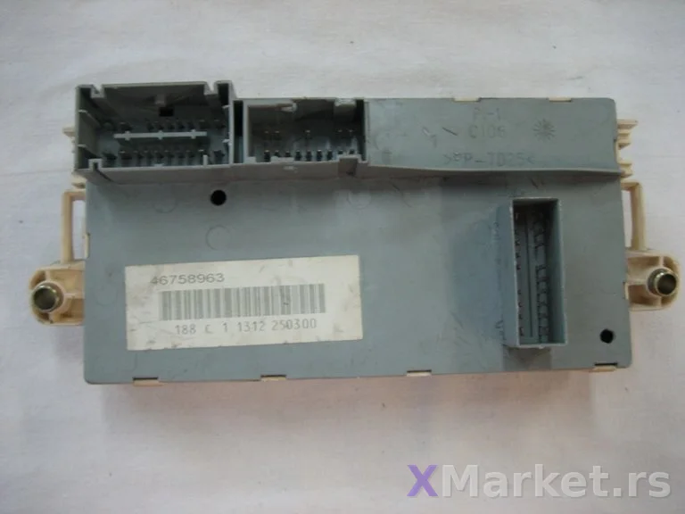 Fiat Punto 2 osiguracka kutija