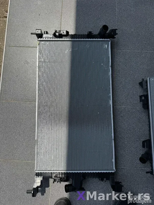 HLADNJAK VODE DUSTER 1,5dci adblue
