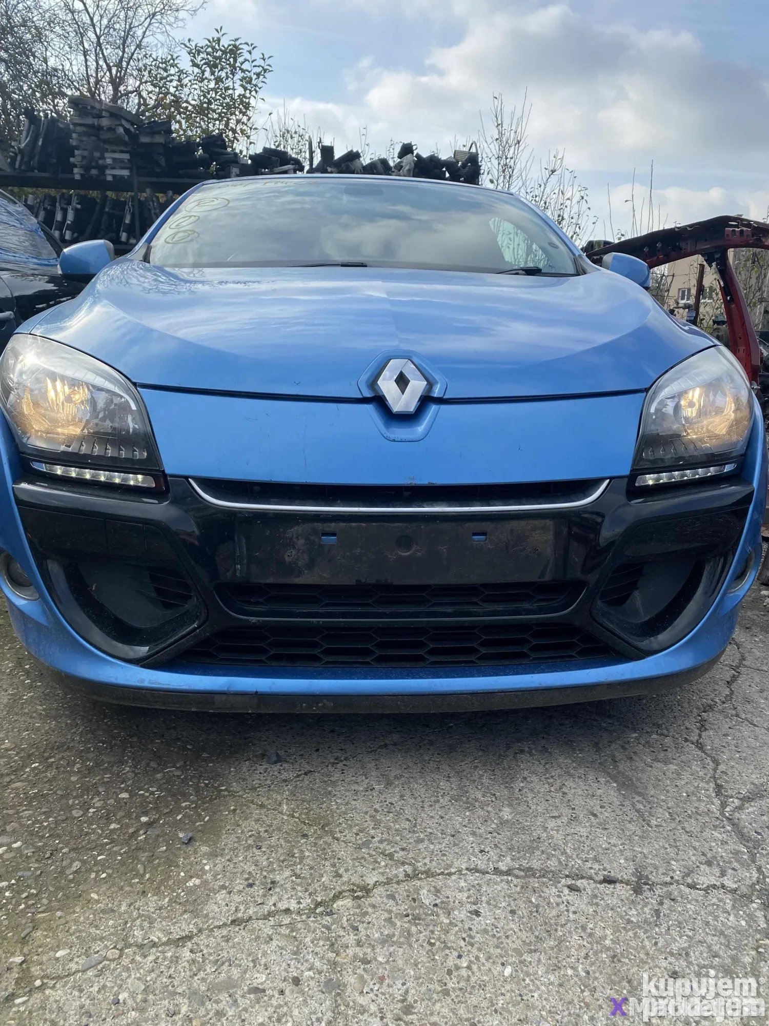 MEGAN 3 coupe 1,6 dci polovni delovi