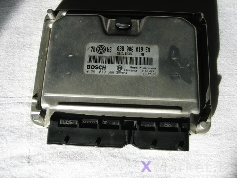 Motorni kompjuter  Bosch 0281010668