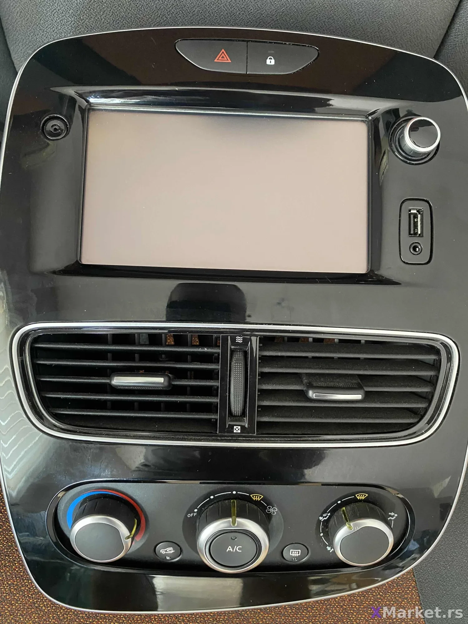 Navi za Renault Clio 4