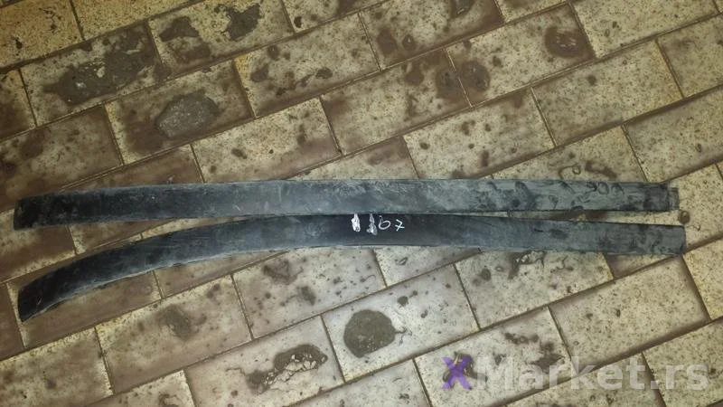 Peugeot 307 prednji donji spojler branika
