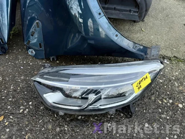 prednji deo Renault reno Captur hauba krila farovi branik