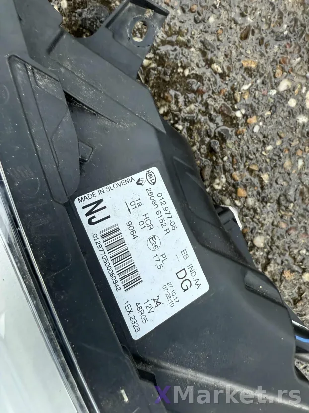 prednji deo Renault reno Captur hauba krila farovi branik