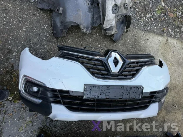 prednji deo Renault reno Captur hauba krila farovi branik
