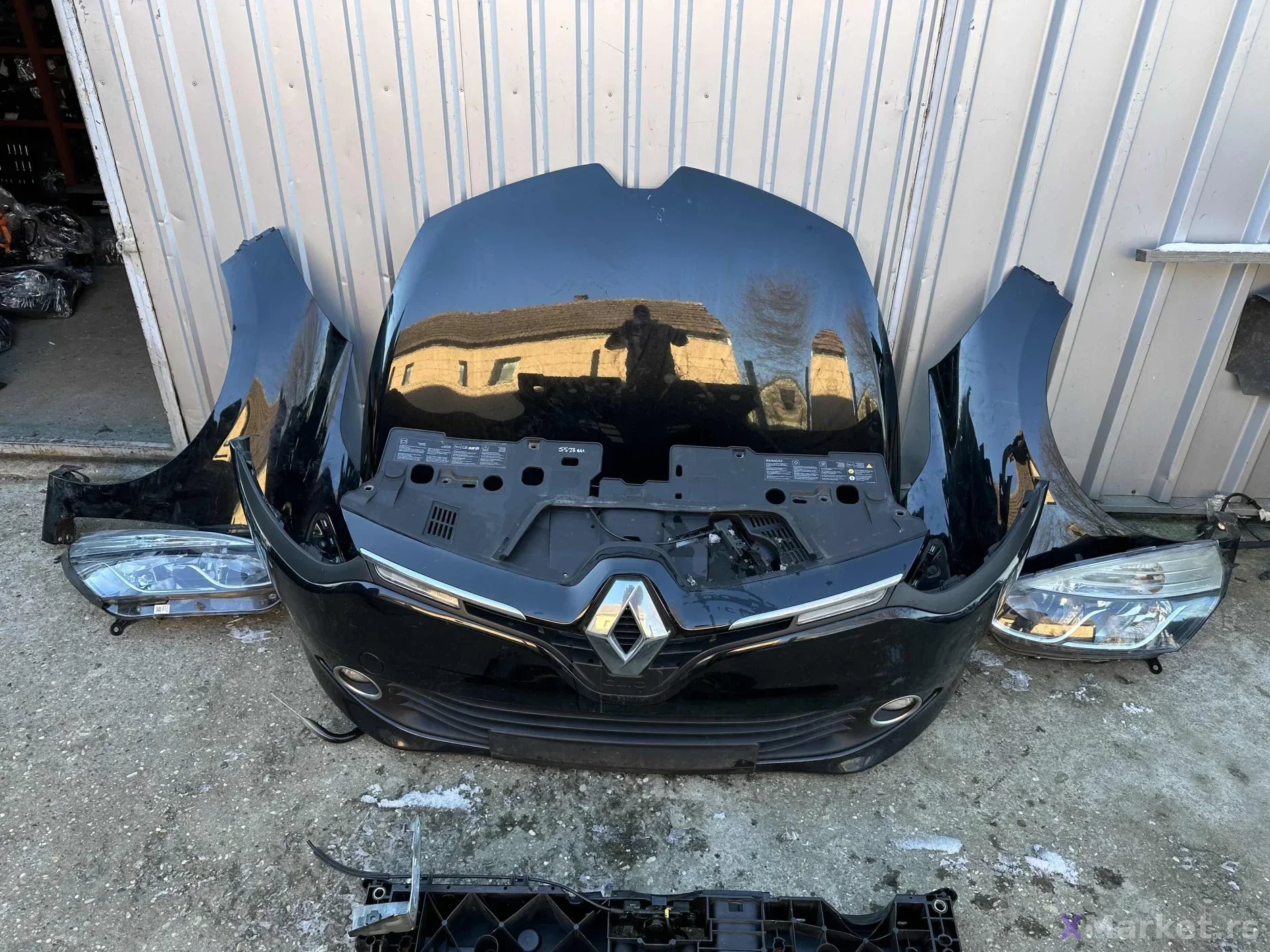 prednjica prednji deo Ranult Reno CLIO IV