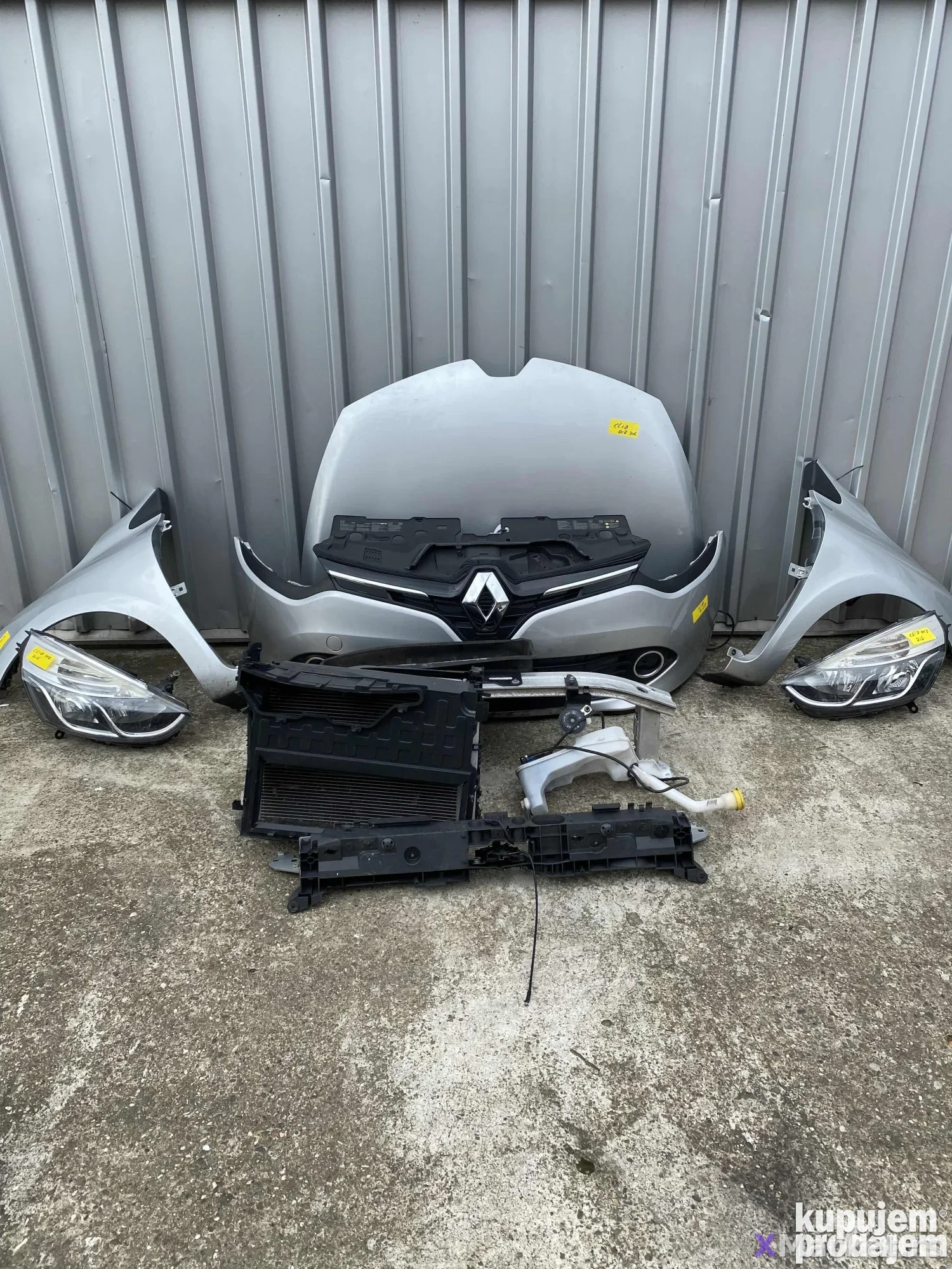 prednjica prednji deo renault reno clio 4