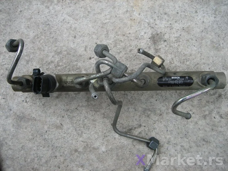 Rail sipka, cev goriva Bosch 0445214024