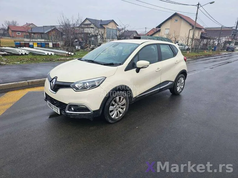 Renault Captur 2015. god. - kompletan auto u delovima 2015. godište