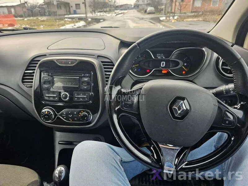 Renault Captur 2015. god. - kompletan auto u delovima 2015. godište