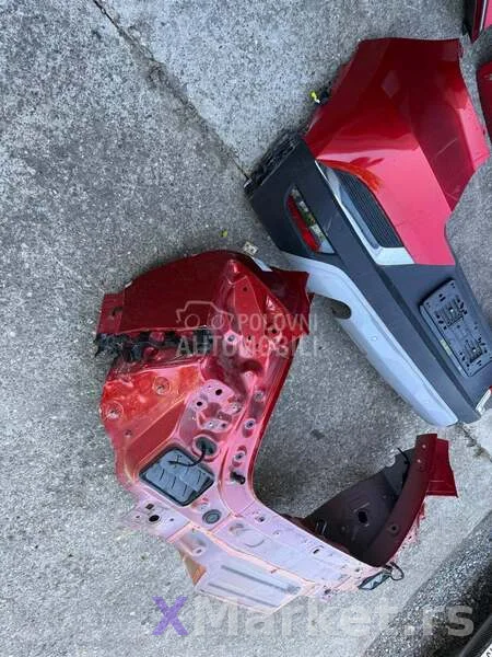 Renault Captur 2021. god. - kompletan auto u delovima 2021. godište
