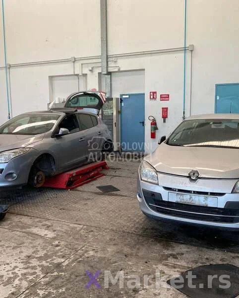 Renault Megane megan 2010. god. - kompletan auto u delovima 2010. godište