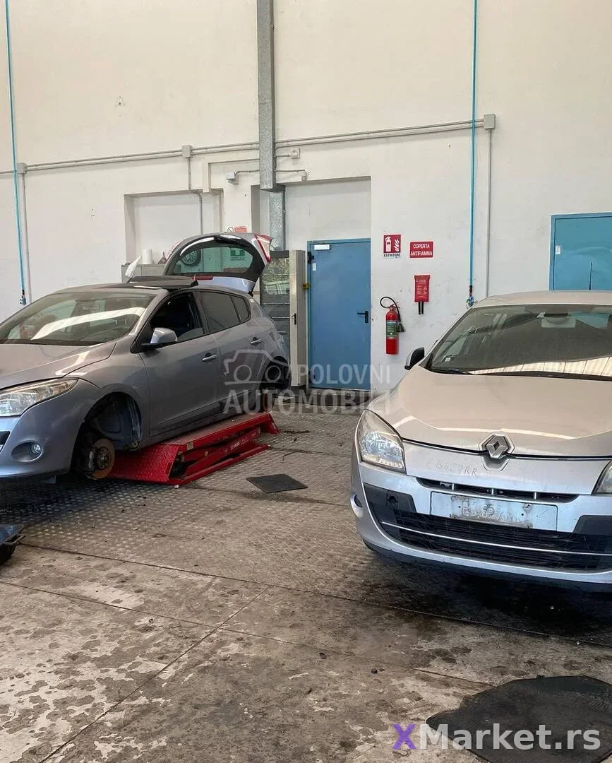 Renault Megane megan 2010. god. - kompletan auto u delovima 2010. godište