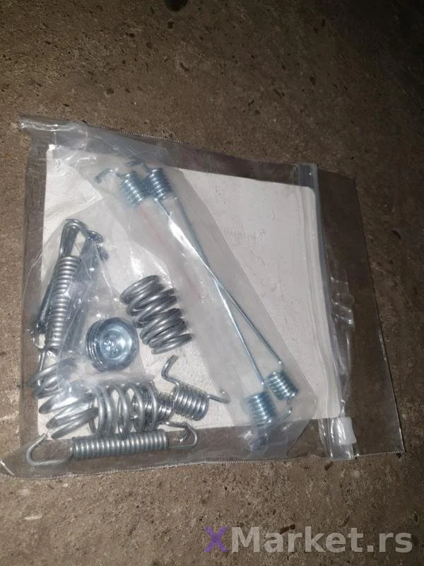 Set opruga za zadnje pakne Delphi  LY1261