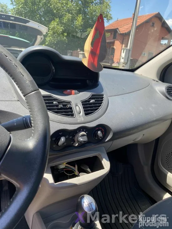 TWINGO delovi od 2002 - 2020