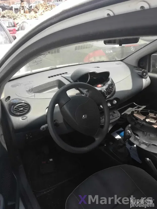 twingo restaling delovi