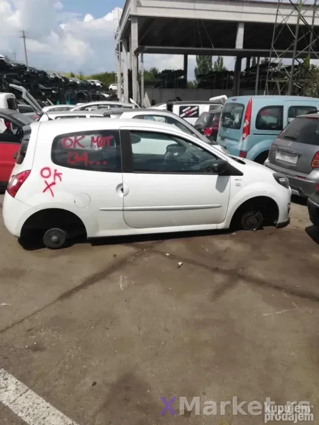 twingo restaling delovi