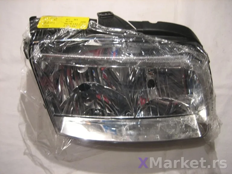 VW Polo od 99 do 2001 prednji desni far